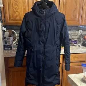 Lululemon Navy Hooded Fluff the Cold Parka. Size 10